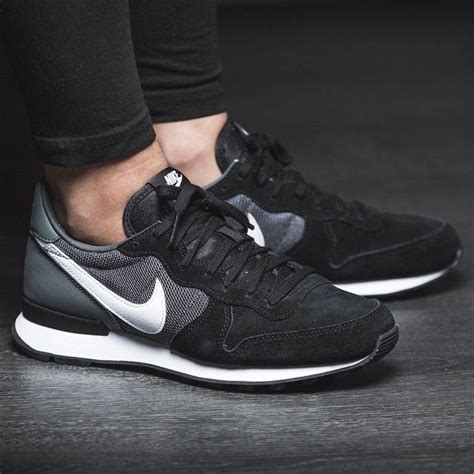 nike schwarze damen schuhe|Nike de online shop.